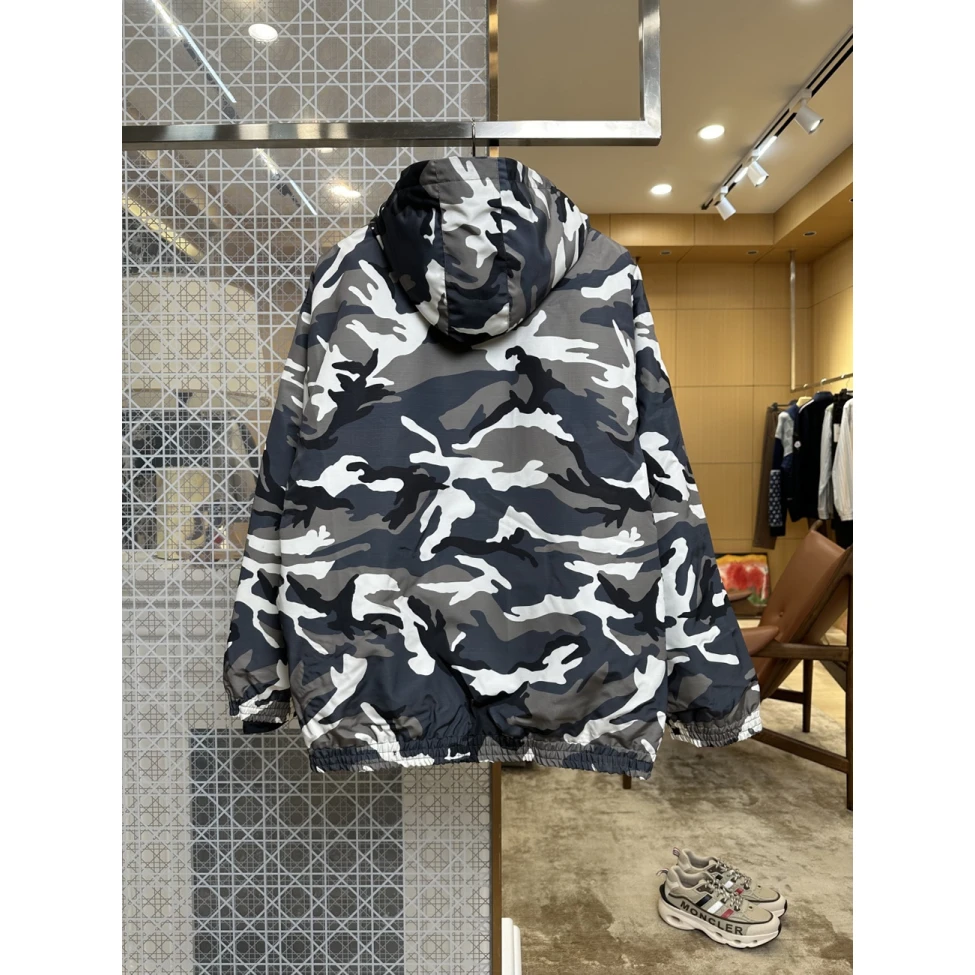 Balenciaga Camouflage Print Ski Jacket Grey (3) - www.newkick.org Balenciaga Camouflage Print Ski Jacket Grey (3) - www.newkick.org