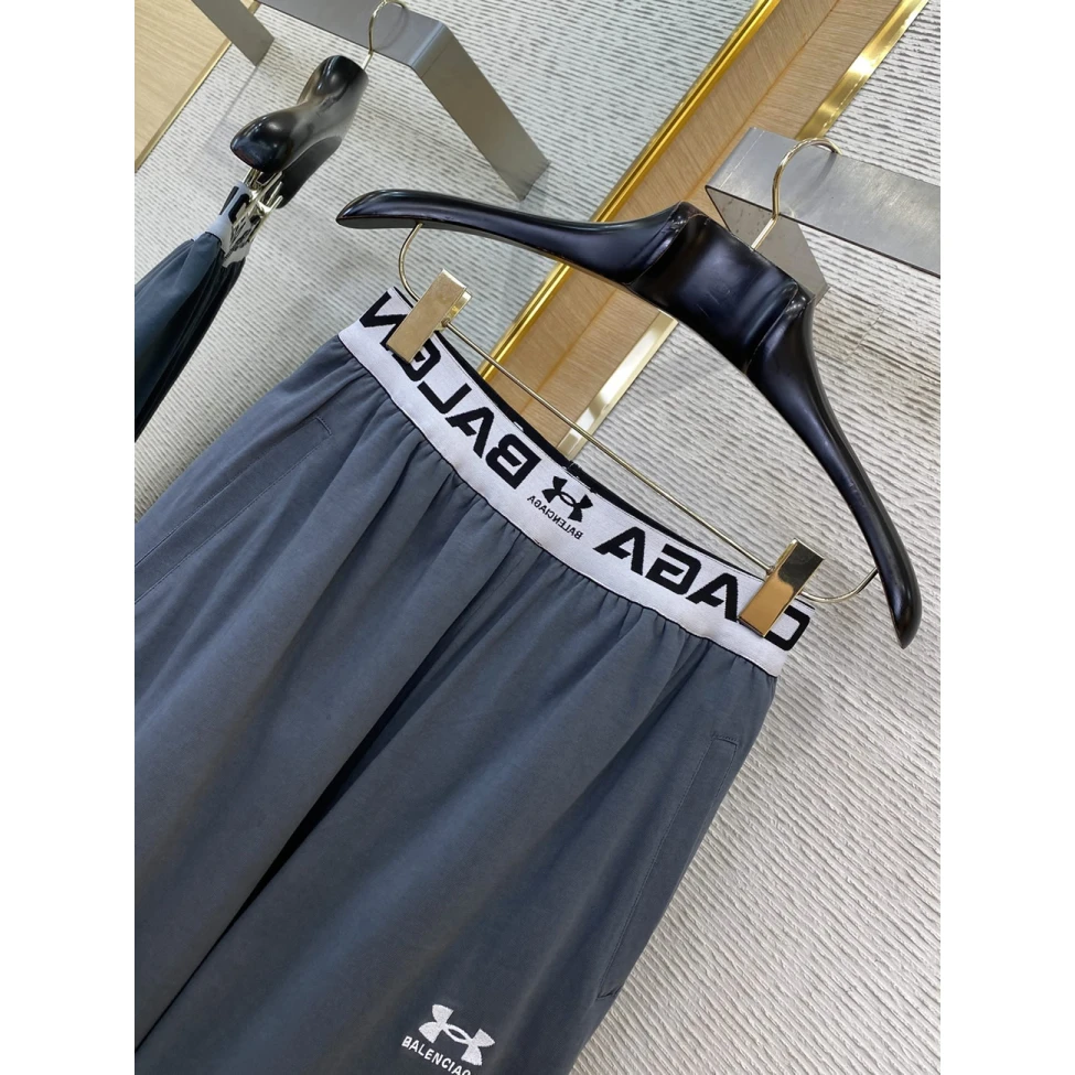 Balenciaga Under Armour Layeredtracksuit In Black For Men (8) - www.newkick.org Balenciaga Under Armour Layeredtracksuit In Black For Men (8) - www.newkick.org
