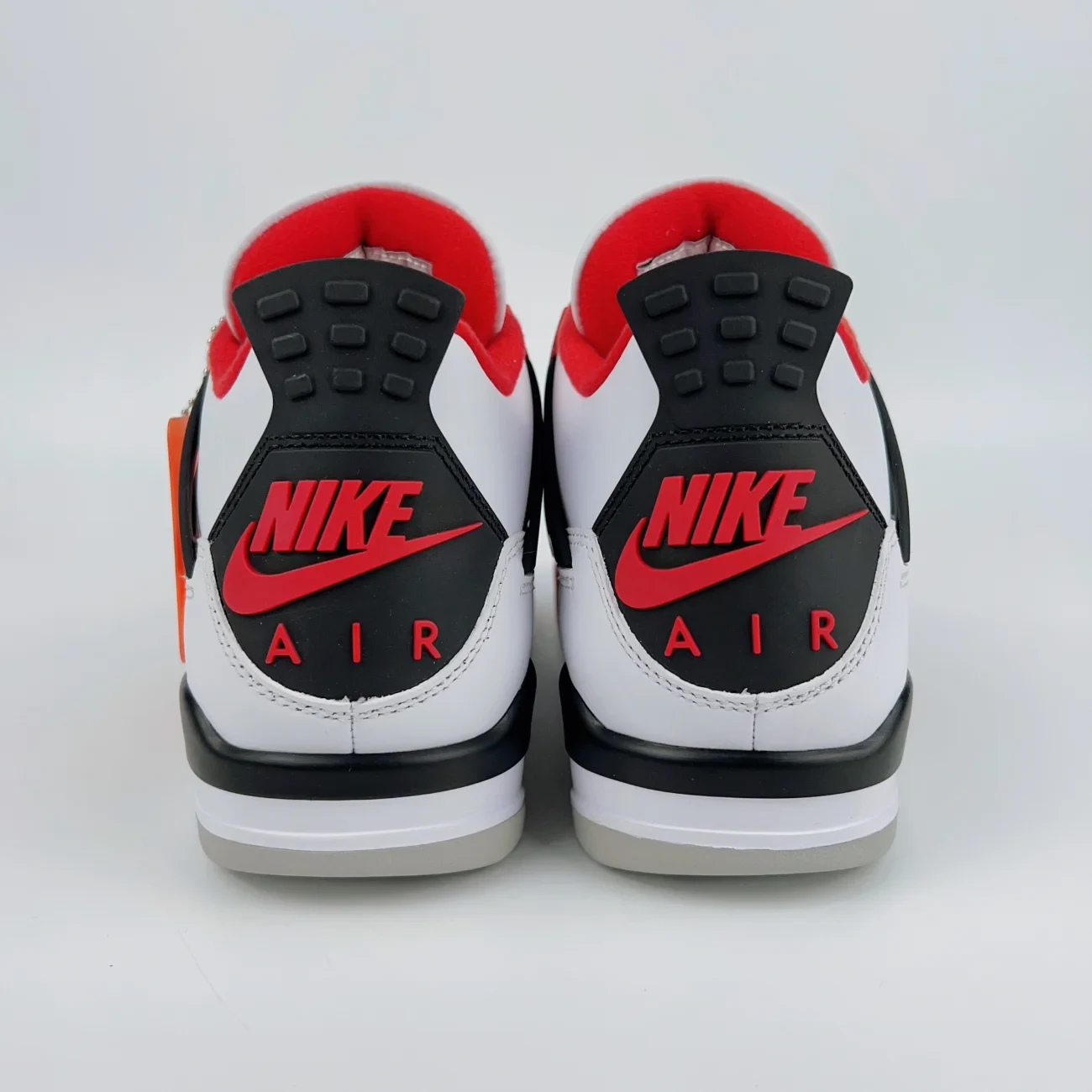 Air Jordan 4 Retro Fire Red 2020 Gx Batch Factory Dc7770 160 (12) - www.gxsole.com Air Jordan 4 Retro Fire Red 2020 Gx Batch Factory Dc7770 160 (12) - www.gxsole.com