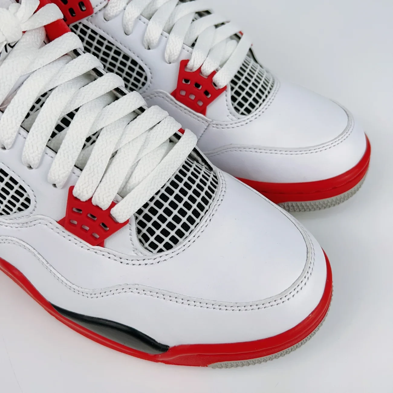 Air Jordan 4 Retro Fire Red 2020 Gx Batch Factory Dc7770 160 (15) - www.gxsole.com Air Jordan 4 Retro Fire Red 2020 Gx Batch Factory Dc7770 160 (15) - www.gxsole.com