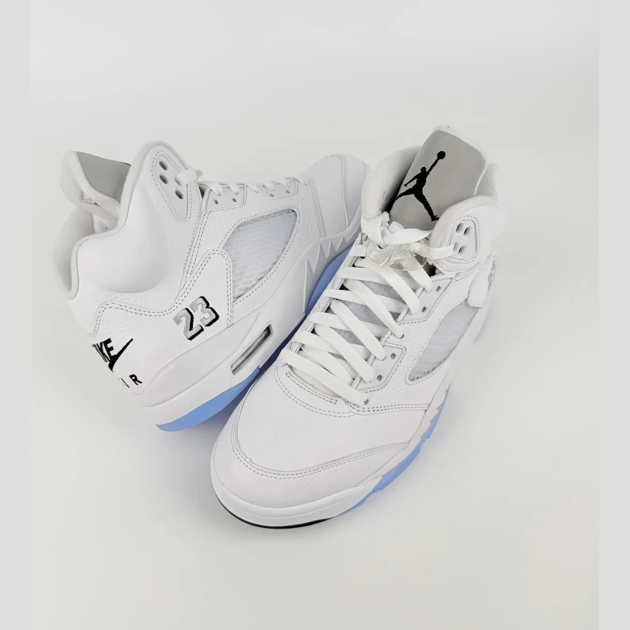 Air Jordan 5 White Metallic 2026 Gx Batch Factory Hq7978 103 (12) - www.gxsole.com Air Jordan 5 White Metallic 2026 Gx Batch Factory Hq7978 103 (12) - www.gxsole.com