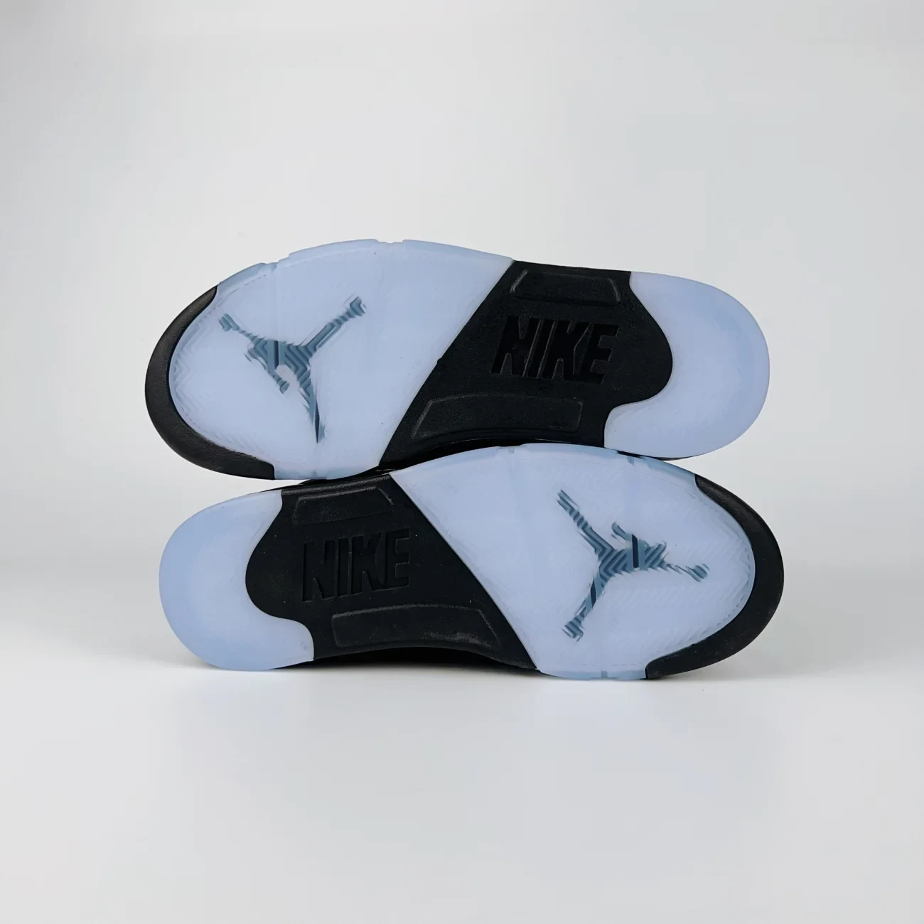 Air Jordan 5 Retro Og Black Metallic Reimagined Gx Batch Factory Hf3975 001 (14) - www.gxsole.com Air Jordan 5 Retro Og Black Metallic Reimagined Gx Batch Factory Hf3975 001 (14) - www.gxsole.com