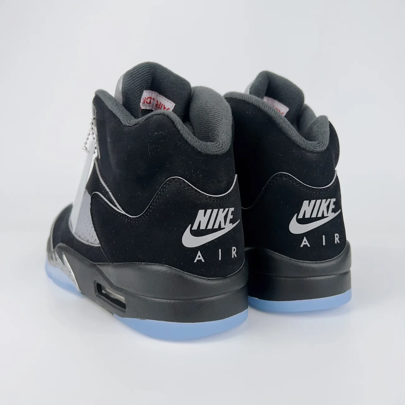 Air Jordan 5 Retro Og Black Metallic Reimagined Gx Batch Factory Hf3975 001 (15) - www.gxsole.com Air Jordan 5 Retro Og Black Metallic Reimagined Gx Batch Factory Hf3975 001 (15) - www.gxsole.com