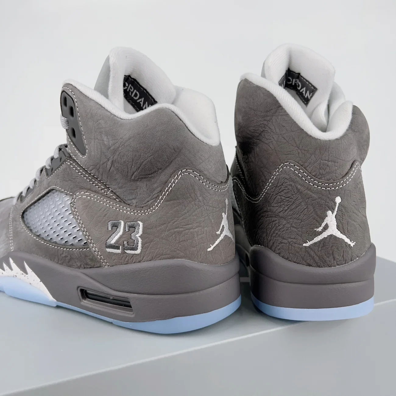 Air Jordan 5 Wolf Grey 2026 Gx Batch Factory Dd0587 002 (15) - www.gxsole.com Air Jordan 5 Wolf Grey 2026 Gx Batch Factory Dd0587 002 (15) - www.gxsole.com