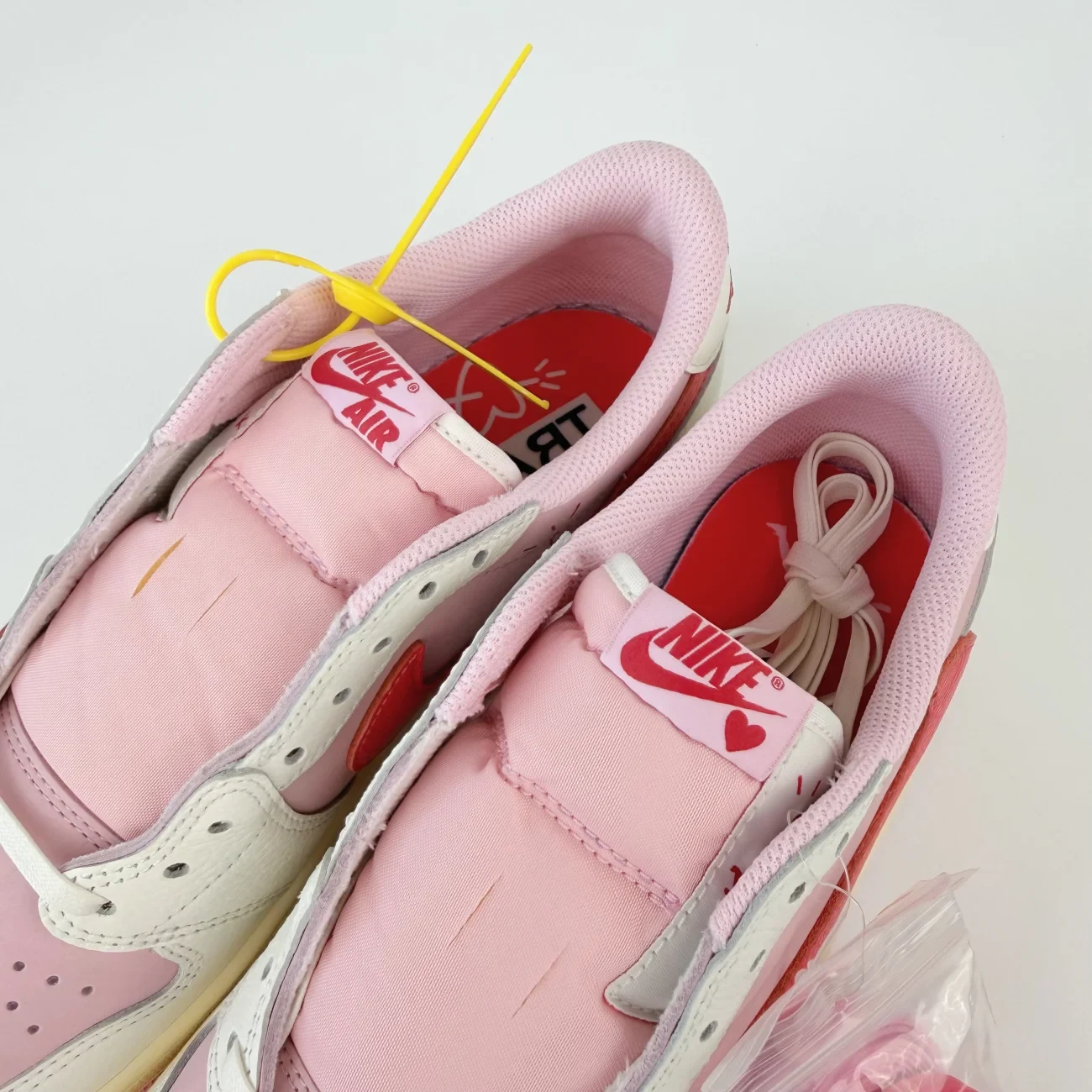 Air Jordan 1 Low Og Travis Scott Tropical Pink Gx Batch Factory Iq7604 101 (13) - www.gxsole.com Air Jordan 1 Low Og Travis Scott Tropical Pink Gx Batch Factory Iq7604 101 (13) - www.gxsole.com