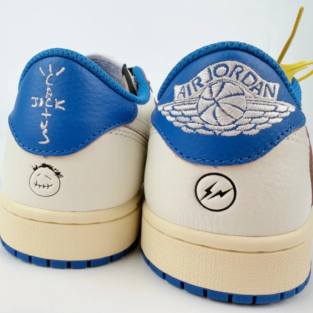 Air Jordan 1 Low Travis Scott Fragment Sail Gx Batch Factory Dm7866 104 (11) - www.gxsole.com Air Jordan 1 Low Travis Scott Fragment Sail Gx Batch Factory Dm7866 104 (11) - www.gxsole.com