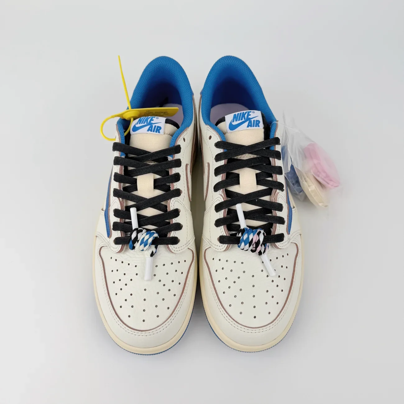 Air Jordan 1 Low Travis Scott Fragment Sail Gx Batch Factory Dm7866 104 (18) - www.gxsole.com Air Jordan 1 Low Travis Scott Fragment Sail Gx Batch Factory Dm7866 104 (18) - www.gxsole.com