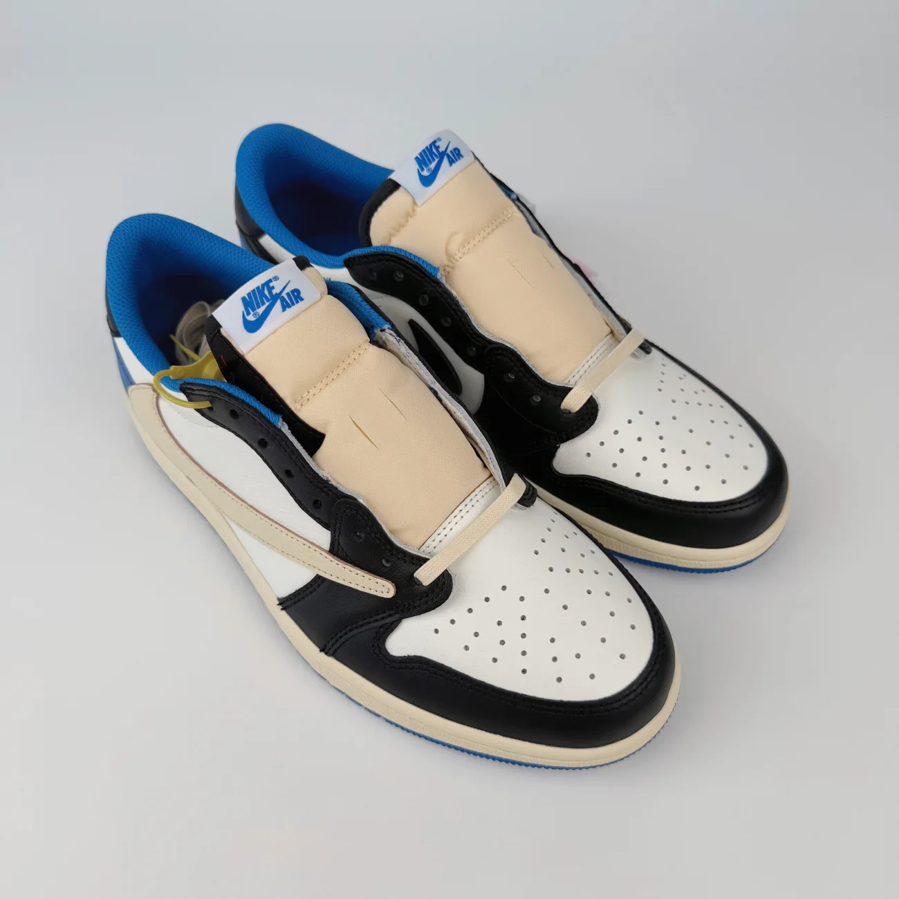 Air Jordan 1 Low Og Sp Travis Scott Fragment Gx Batch Factory Dm7866 140 (18) - www.gxsole.com Air Jordan 1 Low Og Sp Travis Scott Fragment Gx Batch Factory Dm7866 140 (18) - www.gxsole.com