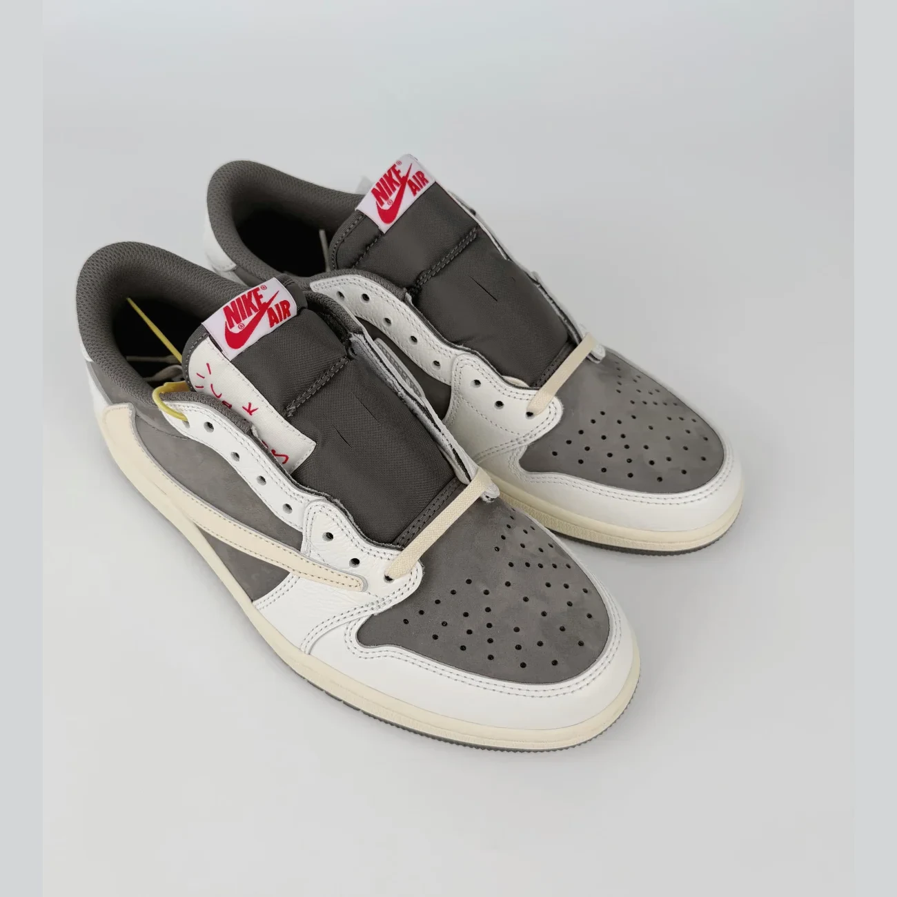 Air Jordan 1 Low Sp Og Travis Scott Reverse Mocha Gx Batch Factory Dm7866 162 (18) - www.gxsole.com Air Jordan 1 Low Sp Og Travis Scott Reverse Mocha Gx Batch Factory Dm7866 162 (18) - www.gxsole.com