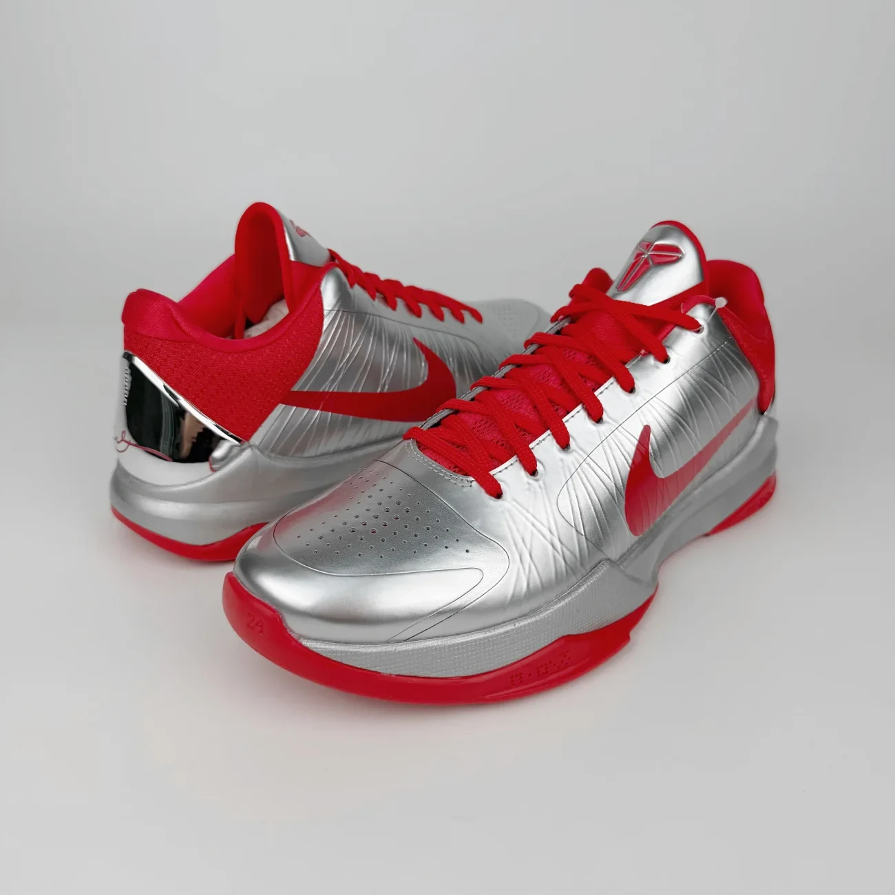 Nike Zoom Kobe 5 Caitlin Clark Rookie Of The Year Gx Batch Factory Iv2712 001 (16) - www.gxsole.com Nike Zoom Kobe 5 Caitlin Clark Rookie Of The Year Gx Batch Factory Iv2712 001 (16) - www.gxsole.com