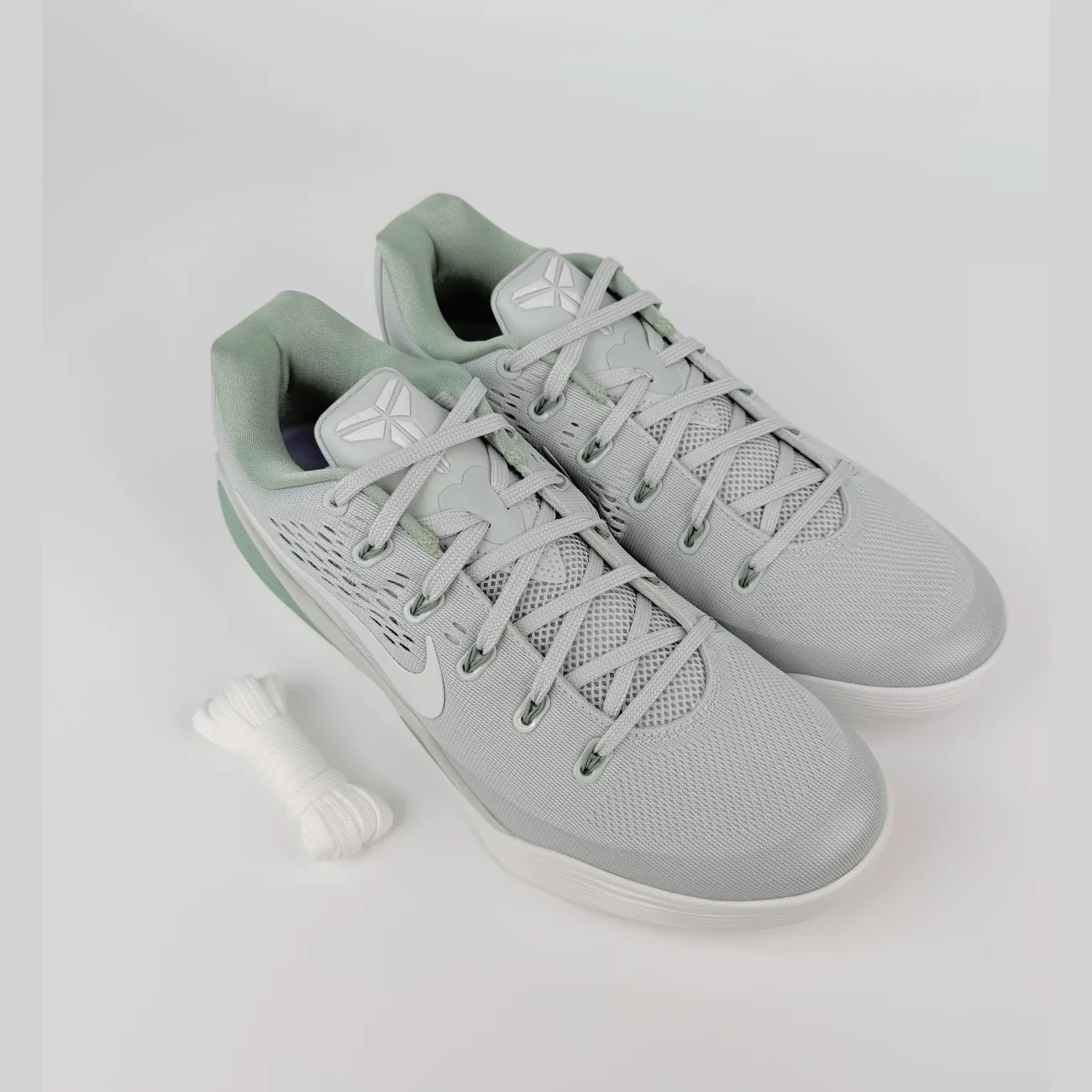 Nike Kobe 9 Em Low Protro Light Silver Steam Gx Batch Factory Ih1401 003 (7) - www.gxsole.com Nike Kobe 9 Em Low Protro Light Silver Steam Gx Batch Factory Ih1401 003 (7) - www.gxsole.com
