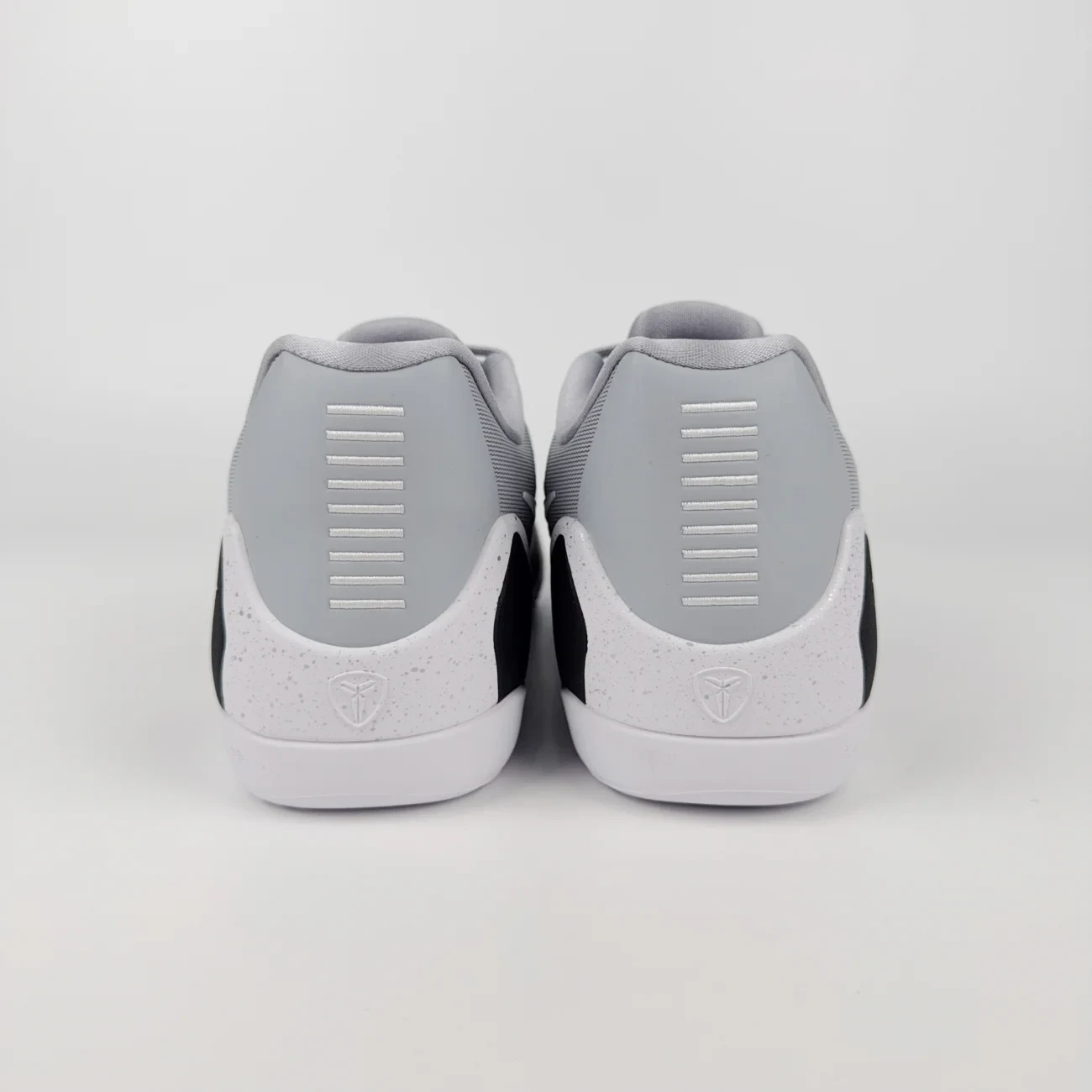 Nike Kobe 9 Em Low Protro Tb Wolf Grey Gx Batch Factory Ih1401 001 (14) - www.gxsole.com Nike Kobe 9 Em Low Protro Tb Wolf Grey Gx Batch Factory Ih1401 001 (14) - www.gxsole.com