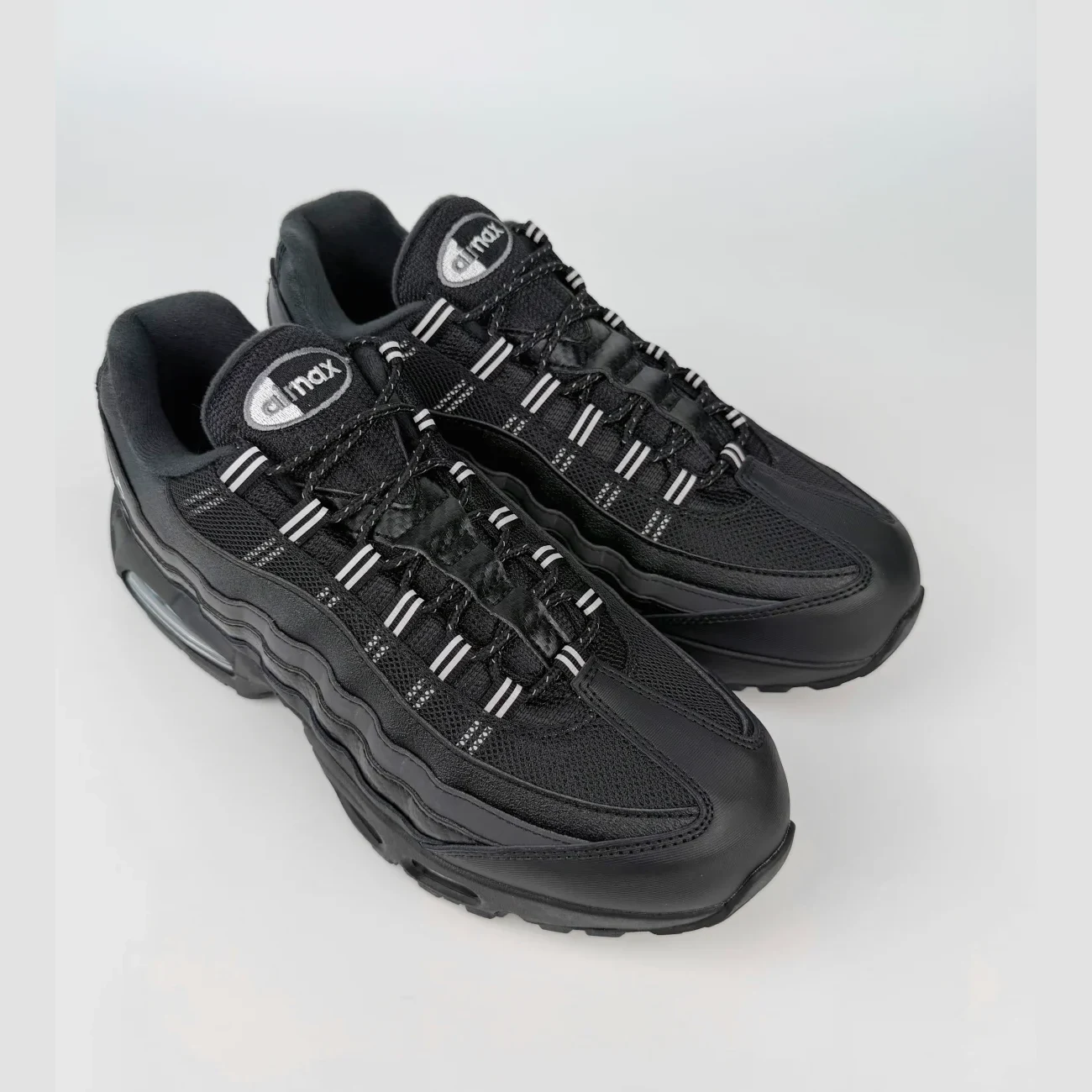 Nike Air Max 95 Big Bubble Black Metallic Silver Cool Grey White Gx Batch Factory Ir1474 010 (7) - www.gxsole.com Nike Air Max 95 Big Bubble Black Metallic Silver Cool Grey White Gx Batch Factory Ir1474 010 (7) - www.gxsole.com