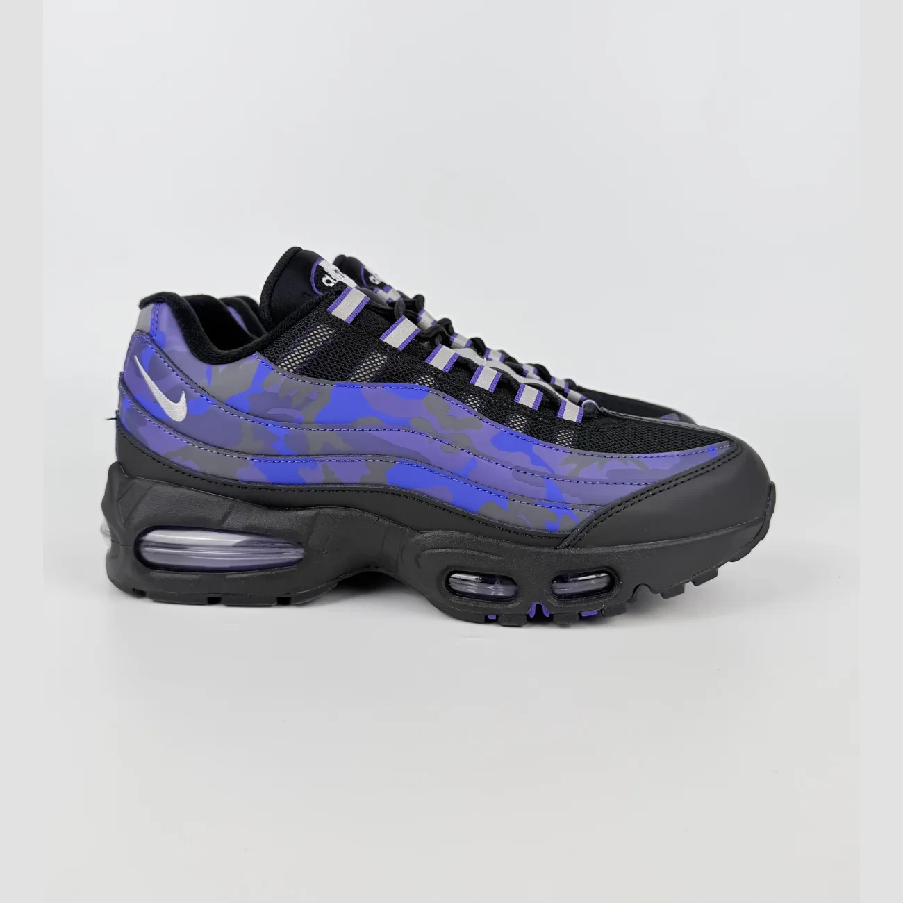 Nike Air Max 95 Og Qs Wild Grape Camo Gx Batch Factory Hq1973 500 (2) - www.gxsole.com Nike Air Max 95 Og Qs Wild Grape Camo Gx Batch Factory Hq1973 500 (2) - www.gxsole.com
