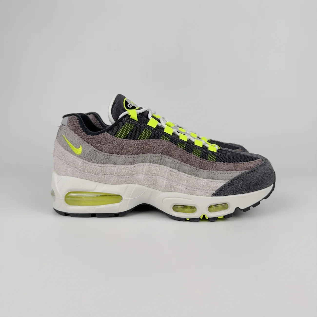 Nike Air Max 95 Og Reverse Gradient Neon Gx Batch Factory Hm4738 001 (8) - www.gxsole.com Nike Air Max 95 Og Reverse Gradient Neon Gx Batch Factory Hm4738 001 (8) - www.gxsole.com