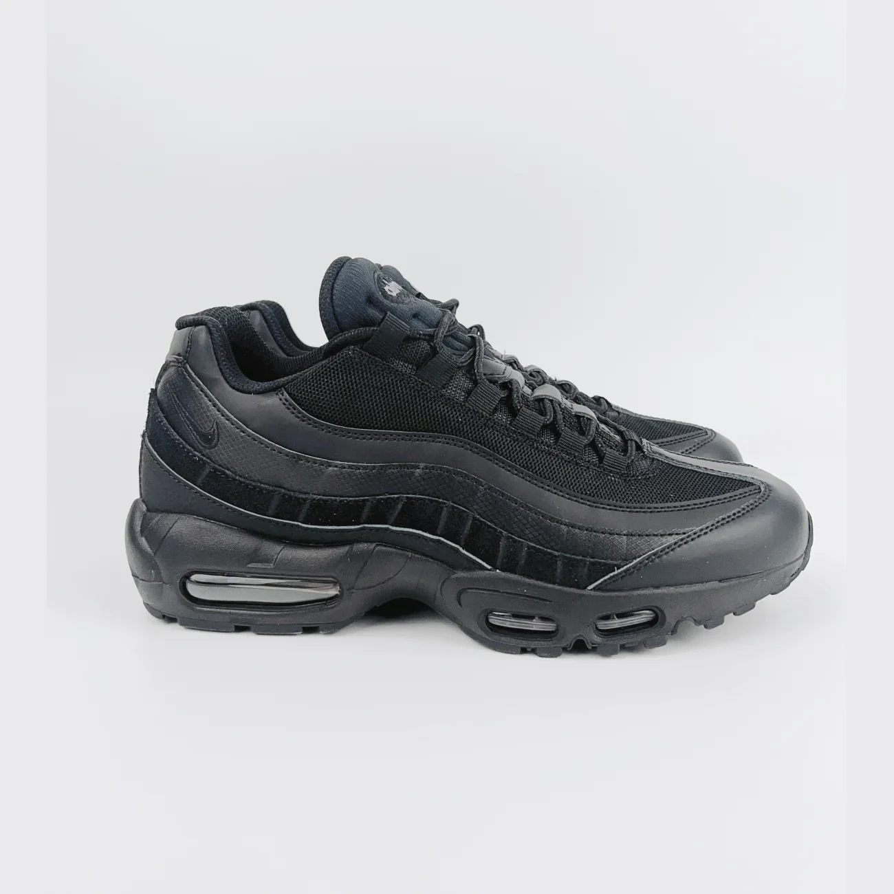 Nike Air Max 95 Essential Triple Black Gx Batch Factory Ci3705 001 (10) - www.gxsole.com Nike Air Max 95 Essential Triple Black Gx Batch Factory Ci3705 001 (10) - www.gxsole.com