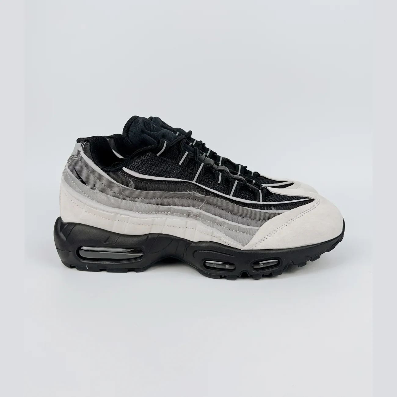 Comme Des Garcons X Nike Air Max 95 Grey Gx Batch Factory Cu8406 101 (2) - www.gxsole.com Comme Des Garcons X Nike Air Max 95 Grey Gx Batch Factory Cu8406 101 (2) - www.gxsole.com