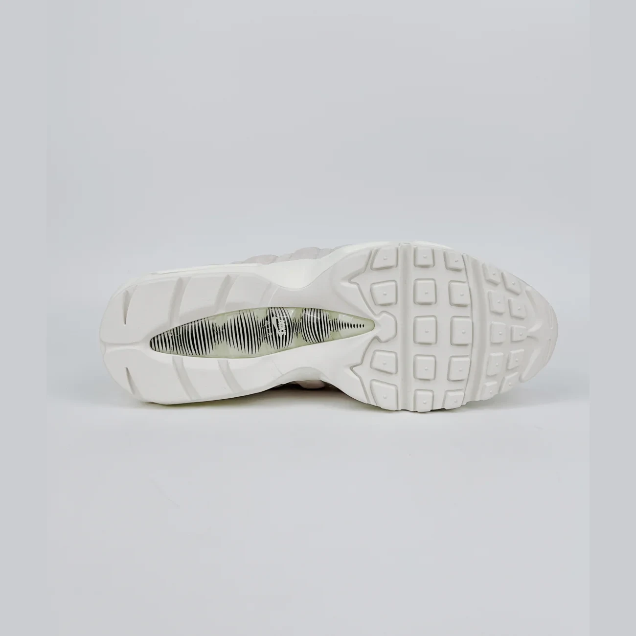 Nike Wmns Air Max 95 Premium Platinum White Gx Batch Factory 807443 018 (6) - www.gxsole.com Nike Wmns Air Max 95 Premium Platinum White Gx Batch Factory 807443 018 (6) - www.gxsole.com