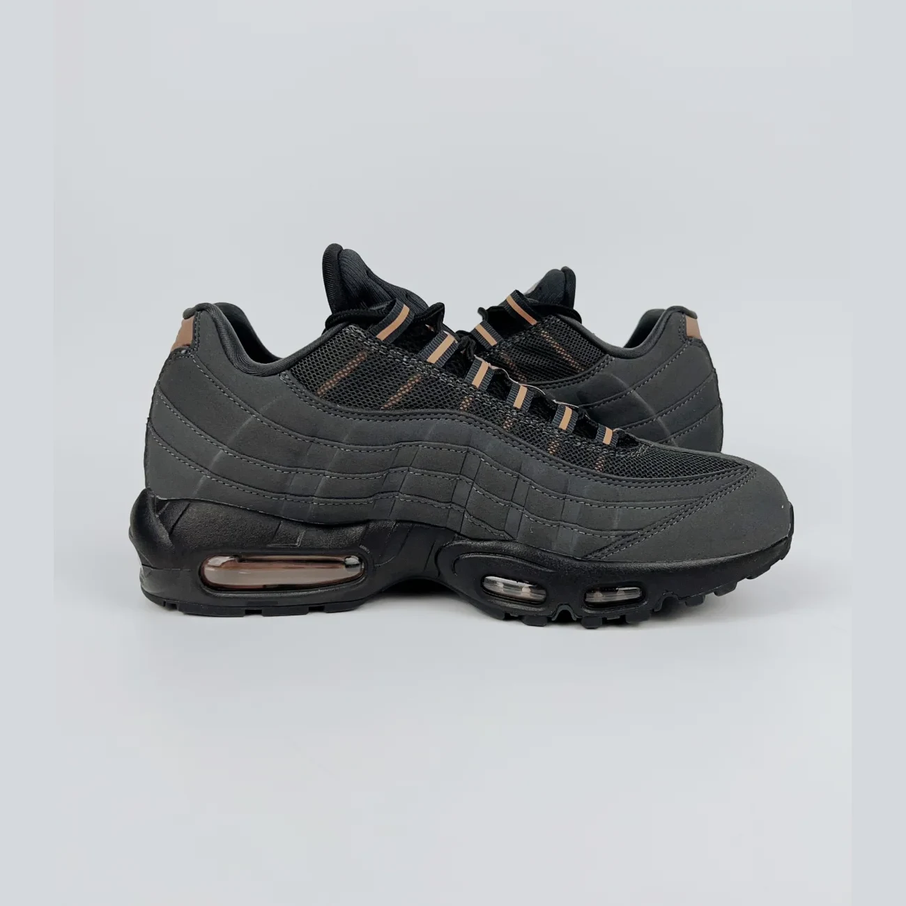 Central Cee X Nike Air Max 95 Live Yours Gx Batch Factory Hq6457 001 (5) - www.gxsole.com Central Cee X Nike Air Max 95 Live Yours Gx Batch Factory Hq6457 001 (5) - www.gxsole.com