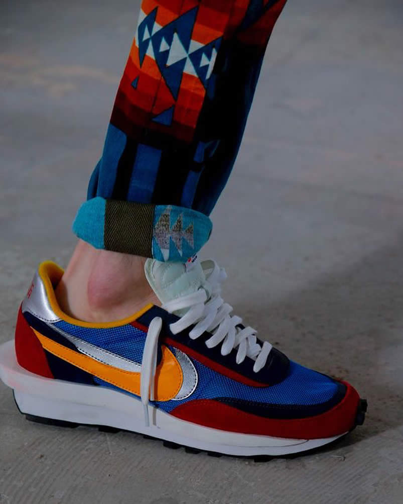 Sacai Nike Ldv Waffle Blue On Feet Bv0073 400 (7) - www.newkick.org Sacai Nike Ldv Waffle Blue On Feet Bv0073 400 (7) - www.newkick.org